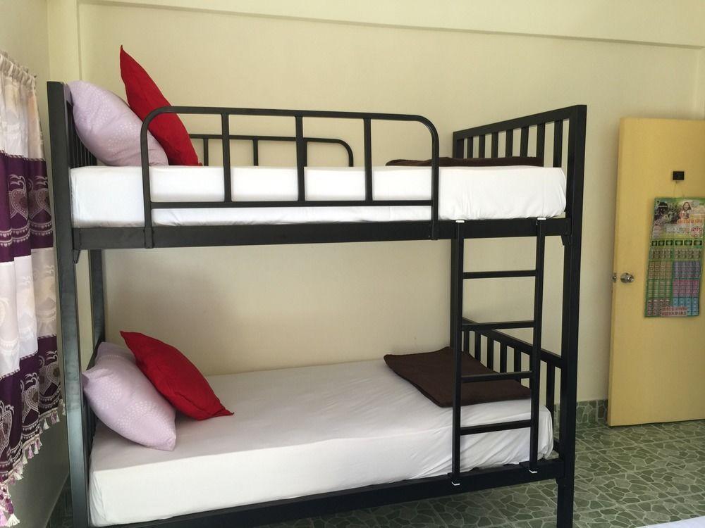 Tid Tarad Hostel หัวหิน ภายนอก รูปภาพ