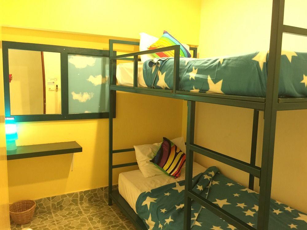 Tid Tarad Hostel หัวหิน ภายนอก รูปภาพ