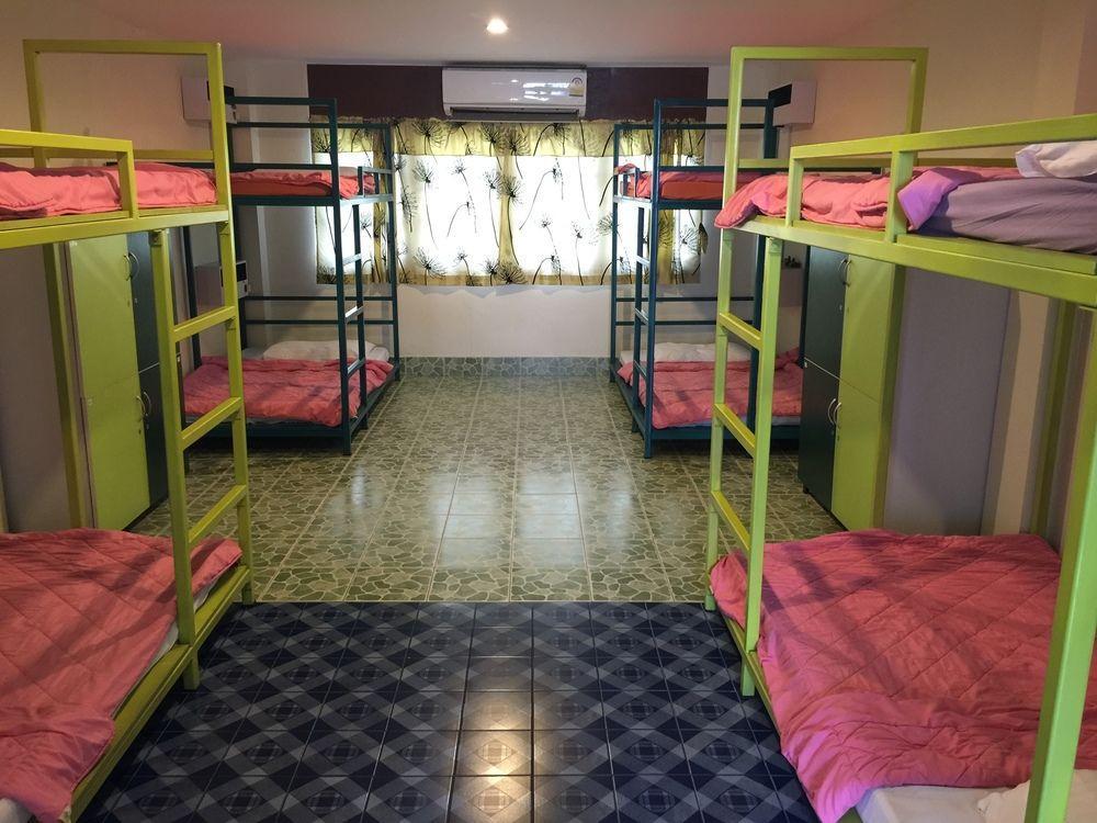 Tid Tarad Hostel หัวหิน ภายนอก รูปภาพ